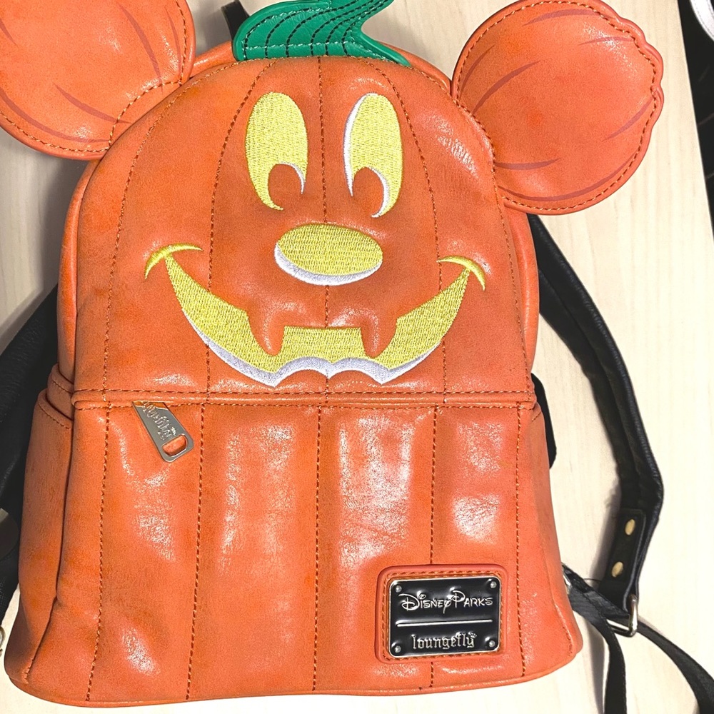 Pumpkin Mickey Loungefly Mini Backpack 🎃